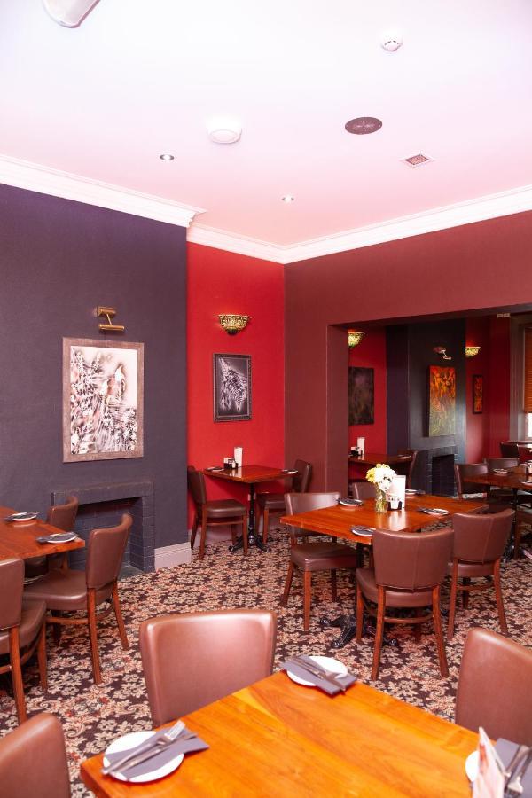 Royal Hotel Singleton Kültér fotó